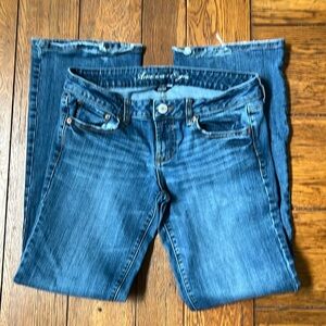 American Eagle Favorite Boyfriend Jeans 10